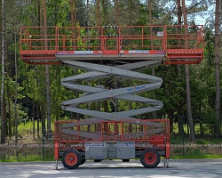 Ножничный подъемник Skyjack 9250 (1000 мото/час)